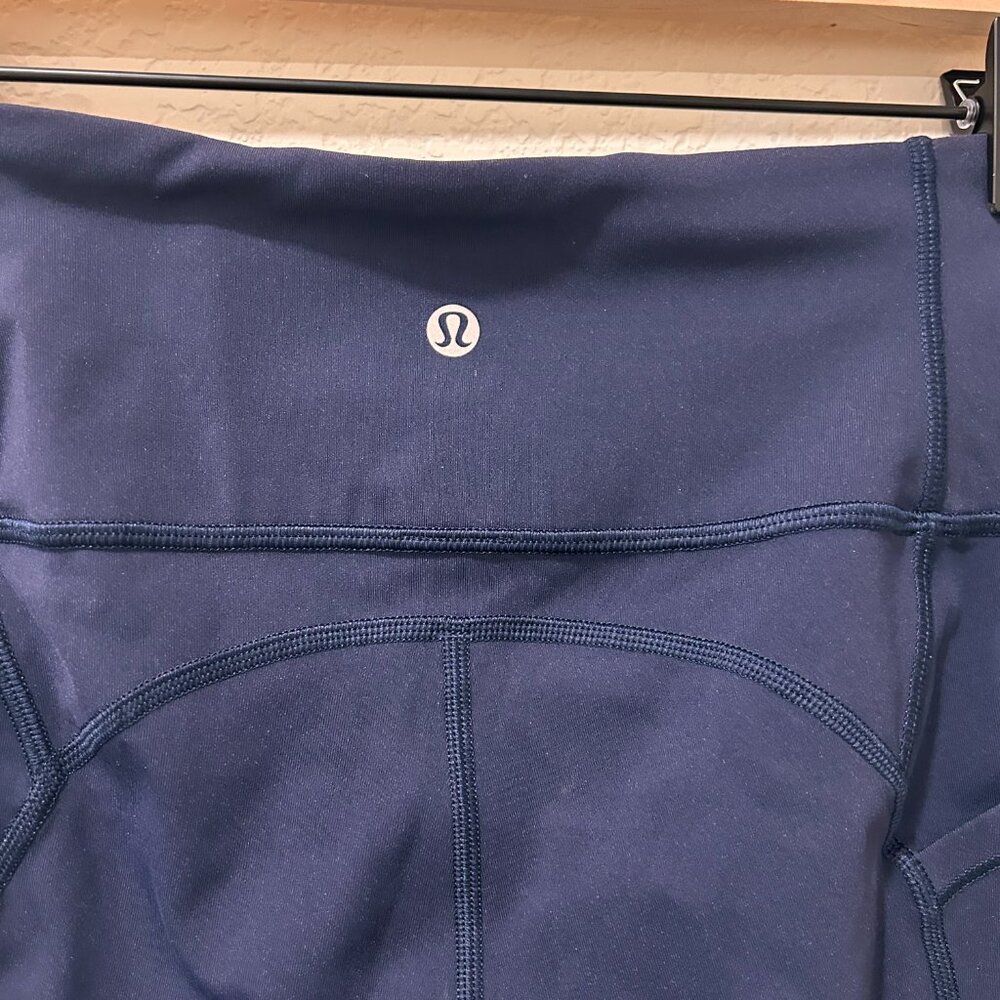 Lululemon Navy Blue Women's Pant Leggings Size 6 - Picture 3 of 7